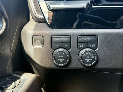 Certified 2023 Chevrolet Silverado 1500 RST AWD/4WD image 36