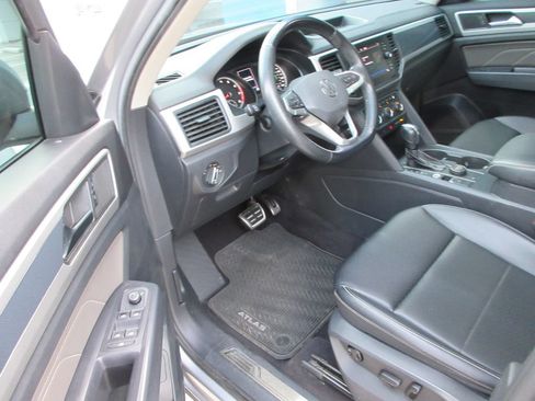 Used 2021 Volkswagen Atlas SE AWD/4WD image 14