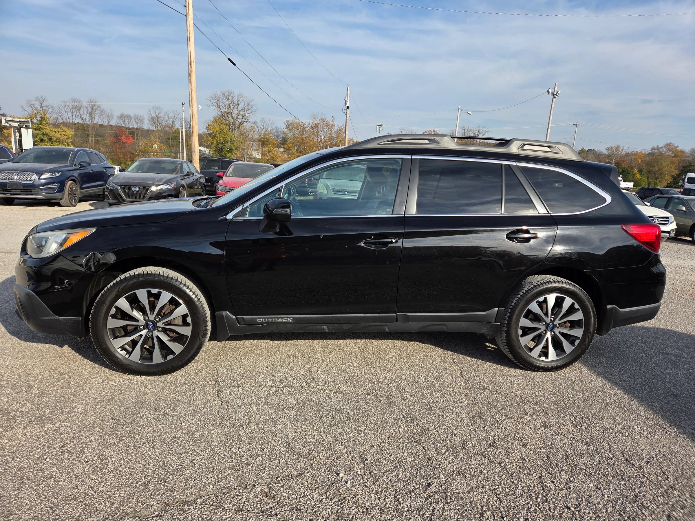 Used 2016 Subaru Outback 2.5i Limited AWD/4WD image 1