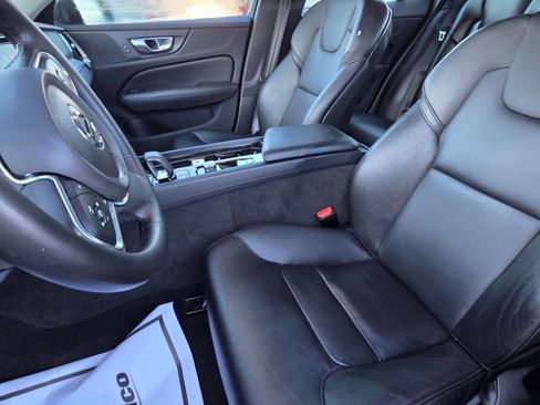 Used 2024 Volvo S60 B5 Core image 10