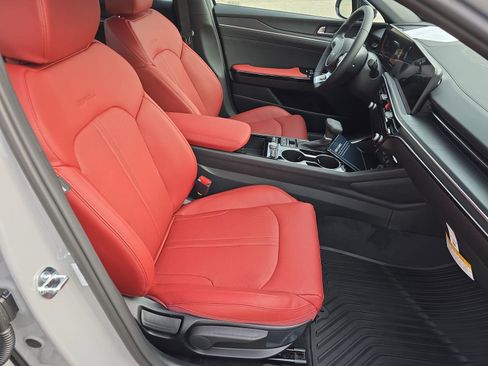 New 2026 Kia K5 GT-Line image 10