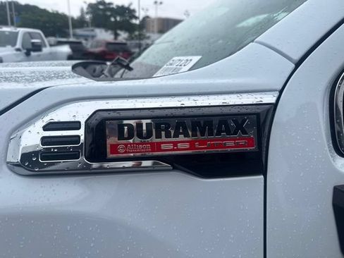 New 2026 GMC Sierra 2500 Denali w/ Denali Reserve Package AWD/4WD image 5