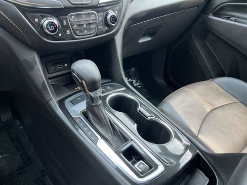 Used 2024 Chevrolet Equinox Premier AWD/4WD image 37