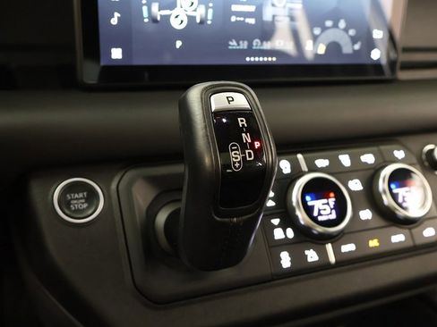 Used 2020 Land Rover Defender 110 X image 60