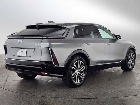 Used 2026 Cadillac Lyriq Luxury w/ LPO, Floor Liner Package RWD image 3