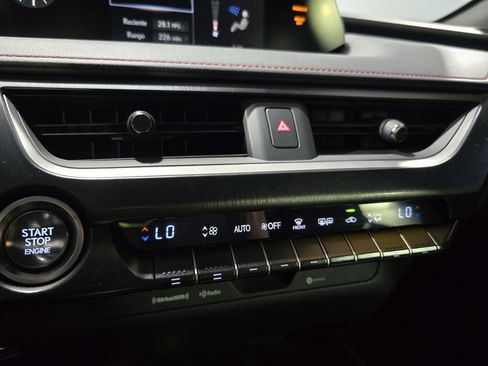 Used 2019 Lexus UX 200 F Sport image 22