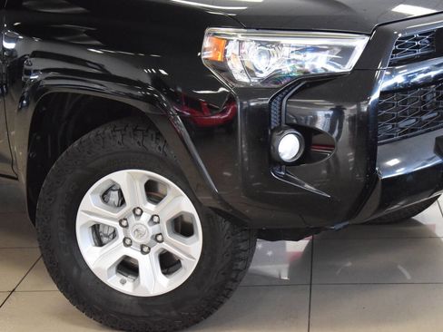 Used 2014 Toyota 4Runner SR5 image 4