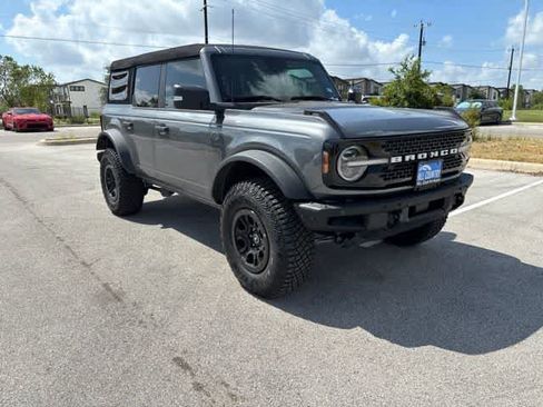 Used 2024 Ford Bronco Wildtrak AWD/4WD image 7