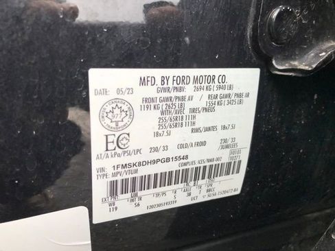 Used 2023 Ford Explorer XLT image 24