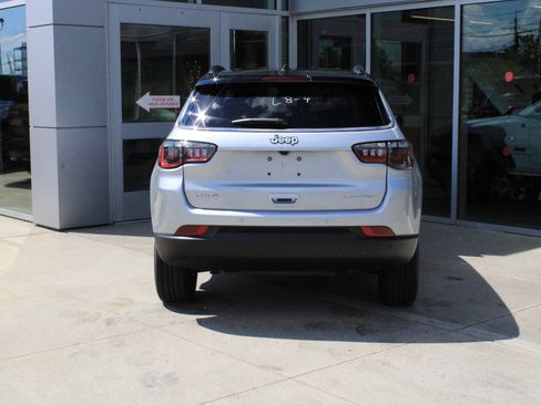New 2026 Jeep Compass Limited AWD/4WD image 7