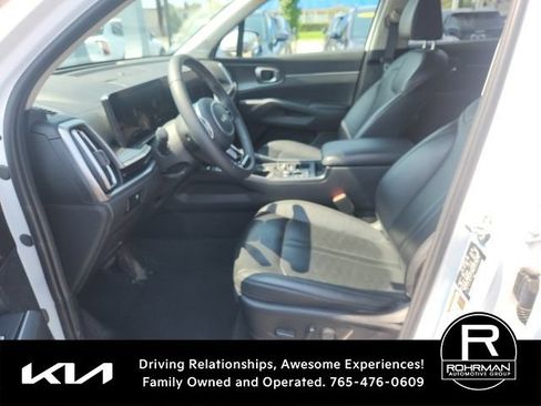 Used 2024 Kia Sorento S AWD/4WD image 8