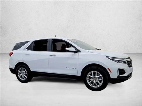Used 2024 Chevrolet Equinox LT FWD image 9