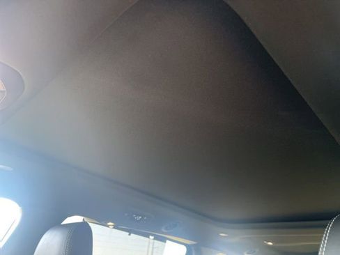 New 2026 Chrysler Pacifica Limited w/ S Appearance Package image 12