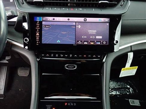 New 2026 Jeep Grand Cherokee Limited w/ Limited Altitude Package AWD/4WD image 18