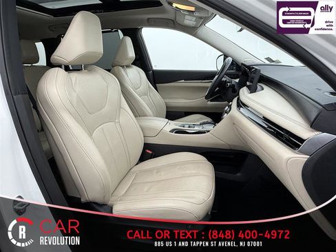 Used 2023 INFINITI QX60 Sensory w/ Cargo Package image 54