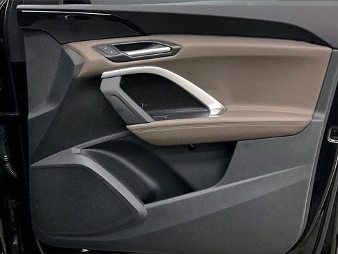 Used 2025 Audi Q5 Premium image 29