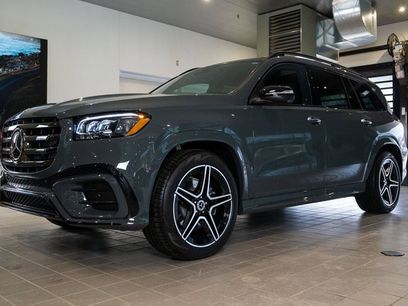 New 2026 Mercedes-Benz GLS 450 4MATIC