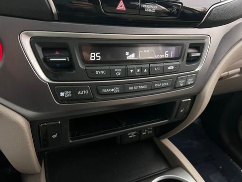Used 2019 Honda Pilot EX-L image 25
