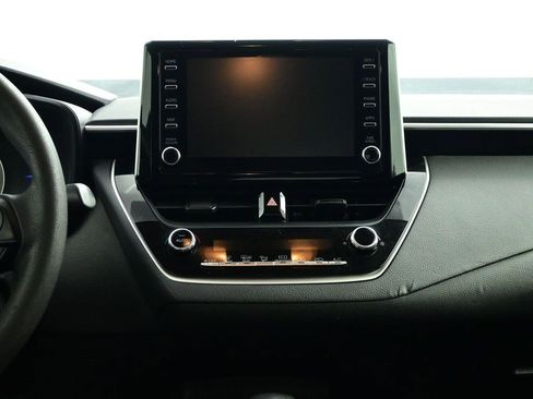 Used 2020 Toyota Corolla LE image 7
