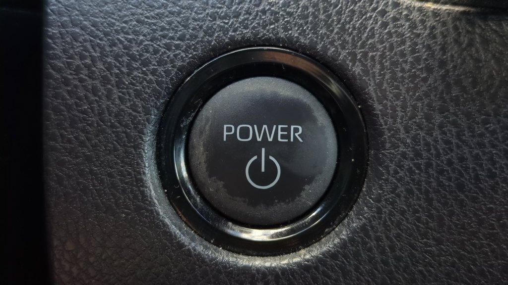 Used 2025 Toyota Camry XSE FWD image 23