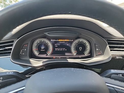 Used 2023 Audi Q7 2.0T Premium w/ Convenience Package AWD/4WD image 15