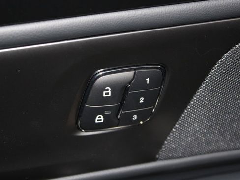 New 2026 Lincoln Nautilus Reserve w/ Jet Appearance Package image 40