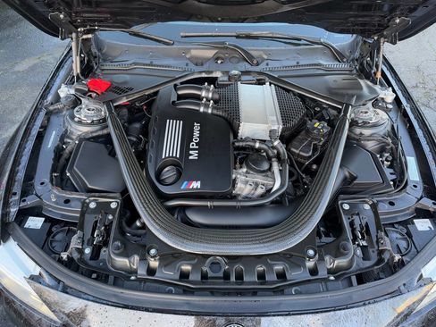 Used 2015 BMW M4 Coupe w/ Executive Package image 29