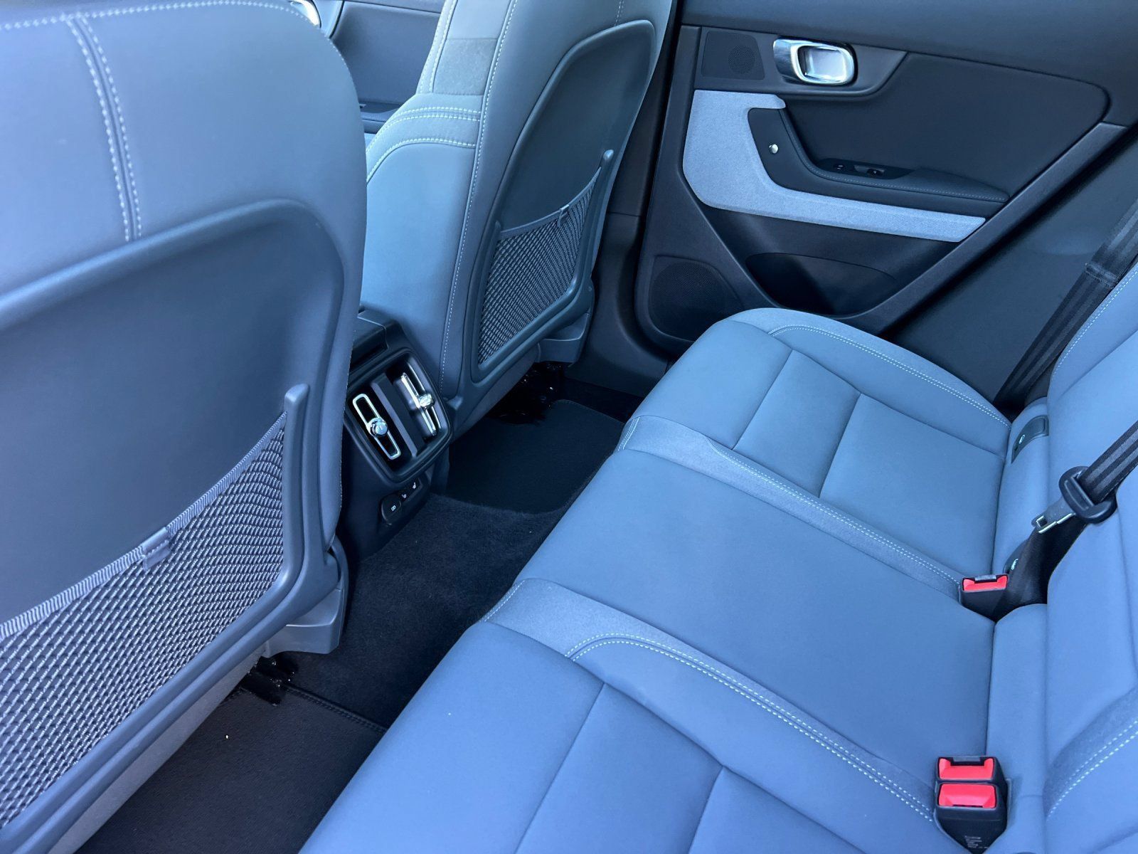 Used 2022 Polestar Polestar 2 w/ Plus Package AWD/4WD image 12