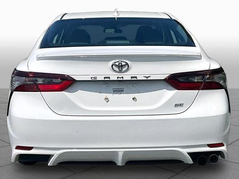 Used 2024 Toyota Camry SE FWD image 5