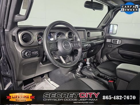 Used 2022 Jeep Wrangler Unlimited Willys image 11