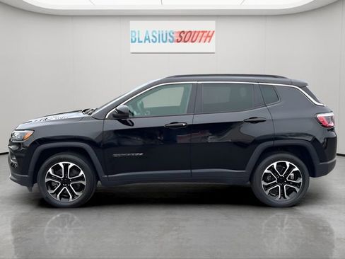 Used 2024 Jeep Compass Limited AWD/4WD image 6