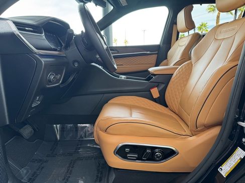 Used 2023 Jeep Grand Cherokee L Summit w/ Advanced Protech Group IV image 13