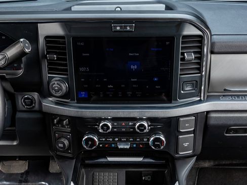 Used 2025 Ford F450 Platinum w/ FX4 Off-Road Package image 24