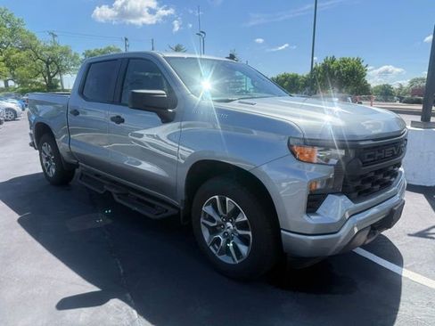 Used 2025 Chevrolet Silverado 1500 Custom AWD/4WD image 4