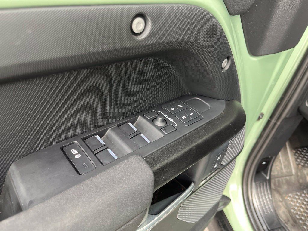 Used 2023 Land Rover Defender 110 75th Limited Edition AWD/4WD image 26