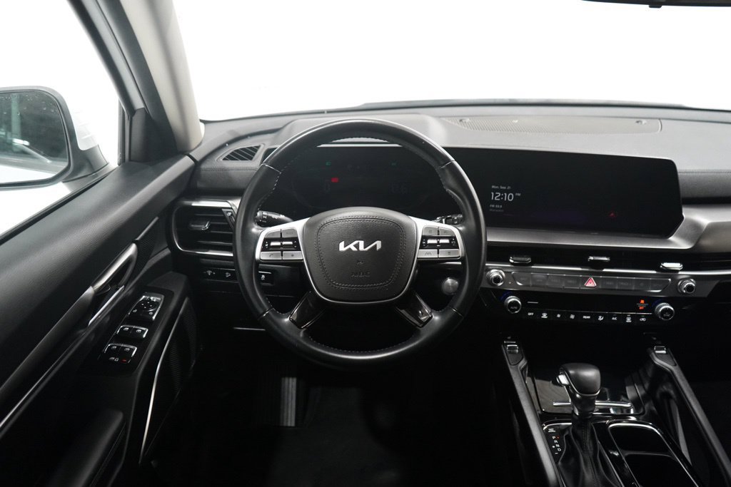 Used 2025 Kia Telluride S AWD/4WD image 14