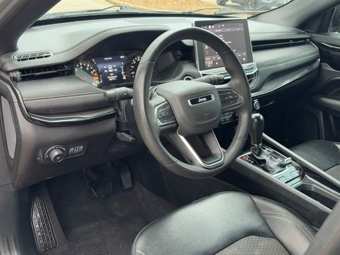 Used 2023 Jeep Compass Altitude w/ Convenience Group image 12