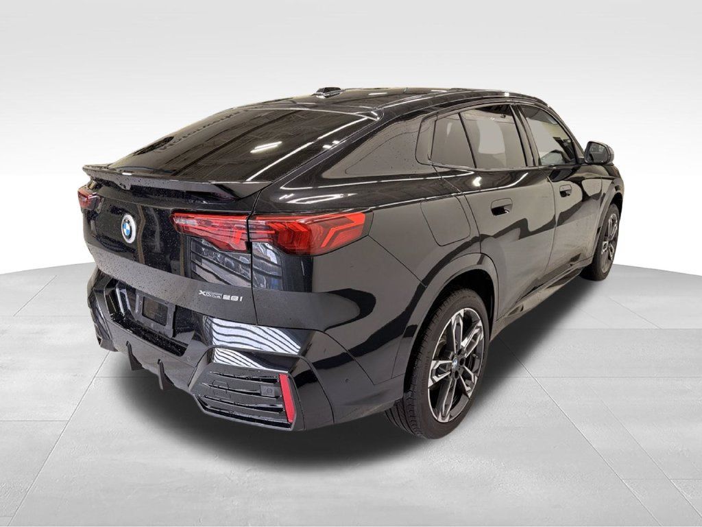 Used 2026 BMW X2 xDrive28i AWD/4WD image 6
