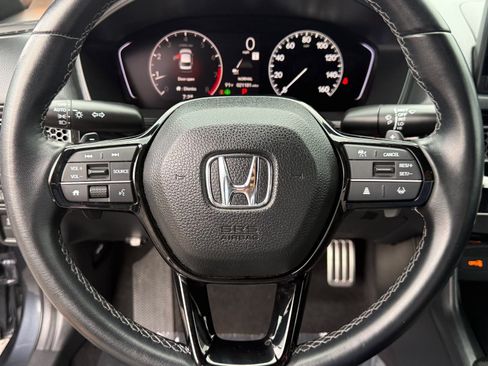 Used 2025 Honda Civic Sport image 16