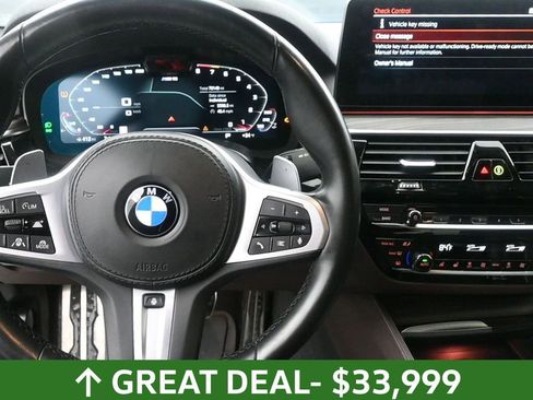 Used 2021 BMW 540i w/ Executive Package image 23