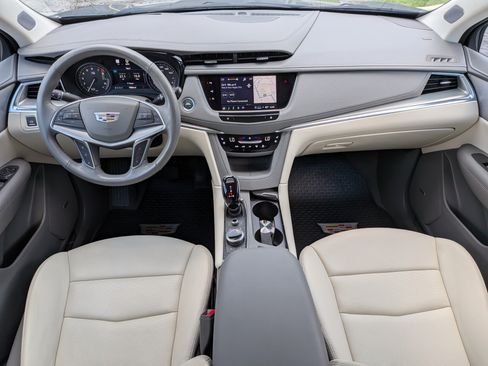 Used 2025 Cadillac XT5 Premium Luxury w/ Technology Package FWD image 13