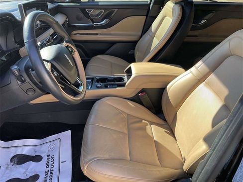 Certified 2023 Lincoln Corsair Reserve w/ Equipment Group 201A image 13