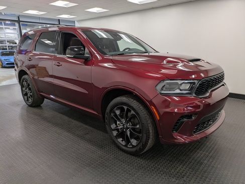 Used 2024 Dodge Durango GT image 3