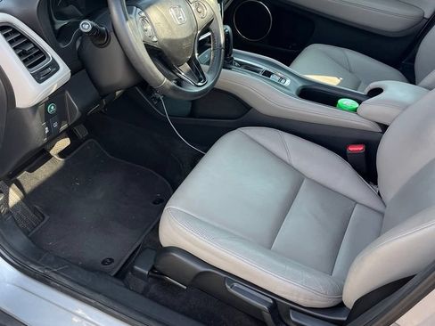 Used 2018 Honda HR-V EX-L image 5