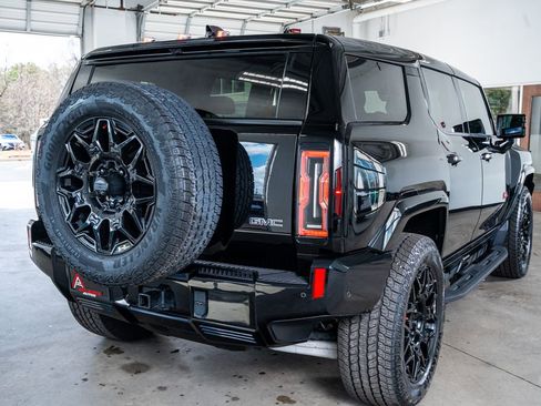 Used 2024 GMC Hummer EV 2X image 6