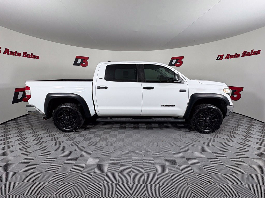 Used 2020 Toyota Tundra SR5 w/ SR5 Leather Package AWD/4WD image 9