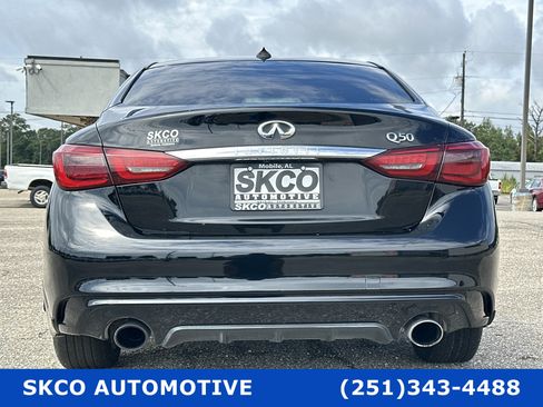 Used 2018 INFINITI Q50 Luxe w/ Essential Package (3.0T Luxe) image 4