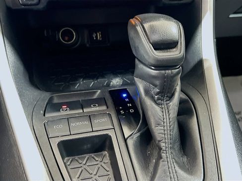 Used 2024 Toyota RAV4 LE FWD image 14