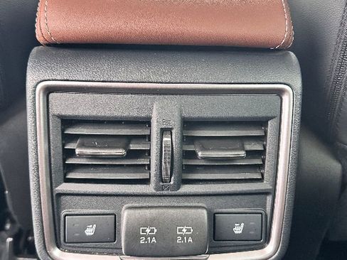 Used 2023 Subaru Forester Touring image 10