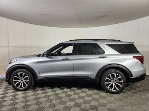 Used 2020 Ford Explorer ST w/ Premium Technology Package AWD/4WD image 4